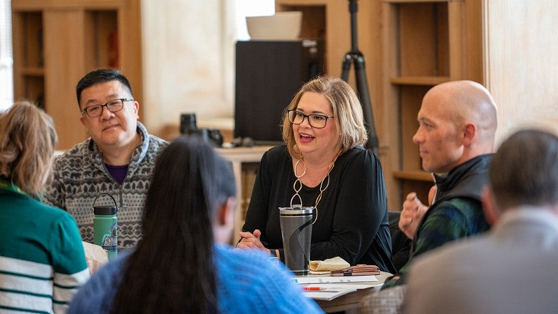 Jennifer Espinola at UO Leadership Academy meeting