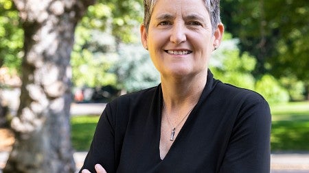 Kate Morris Headshot