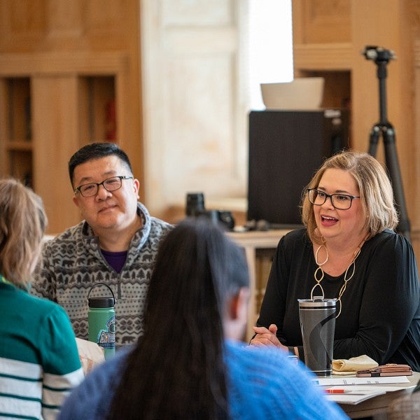 Jennifer Espinola at UO Leadership Academy meeting